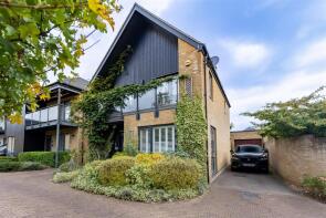 3, Nuthatch Drive, Newhall, Harlow CM17 9GE