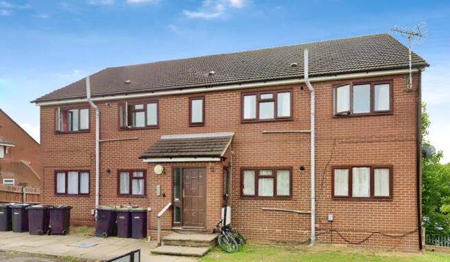 2 Bedroom Maisonette for Rent