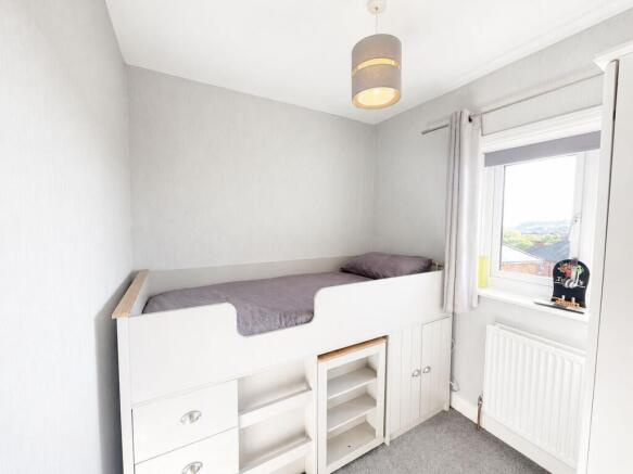 3 bed Terraced for sale Image 7