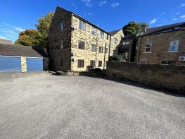 6, Stonelea Court, Barnsley S70 2BP