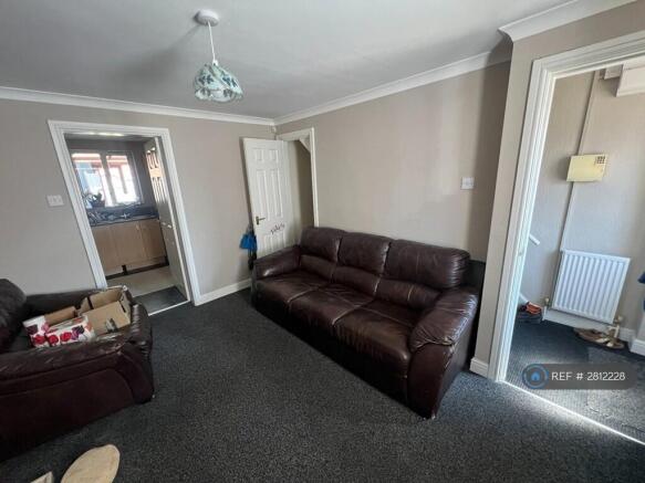 2 bed End of Terrace to rent Image 10