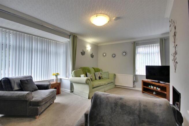 2 bed Semi-Detached for sale Image 5