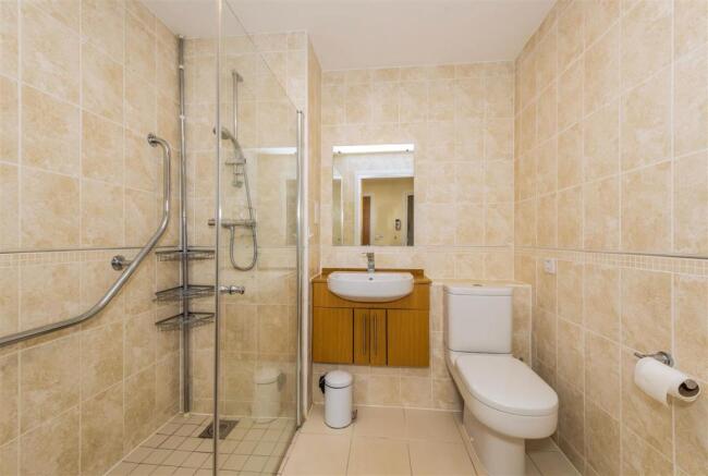 Shower Room.jpg