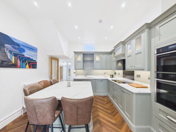 7 bed Town House for sale Image 4