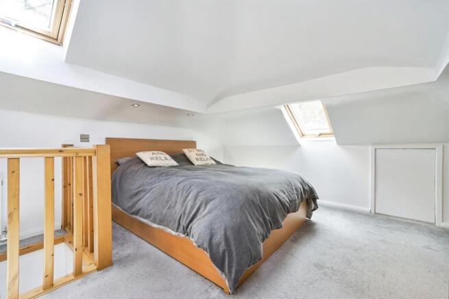 3 bed Semi-Detached Bungalow for sale Image 10
