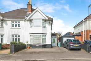 10, Newlands Avenue, Southampton SO15 5ER