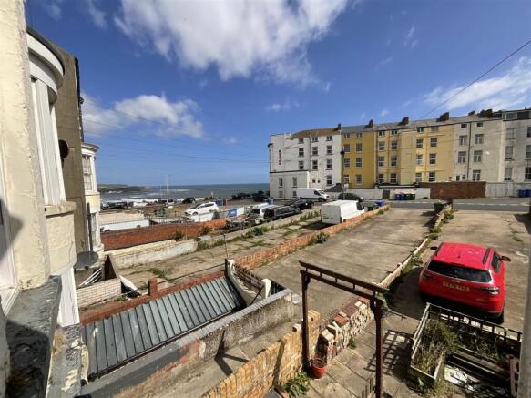 7 bed Terraced for sale Image 5