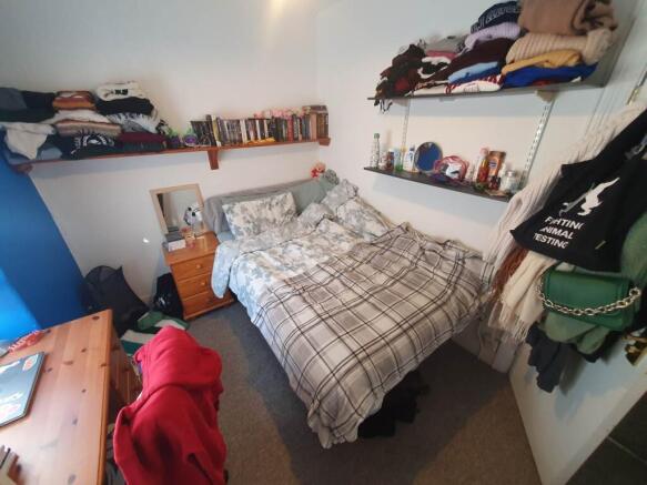 Room 5 (1)