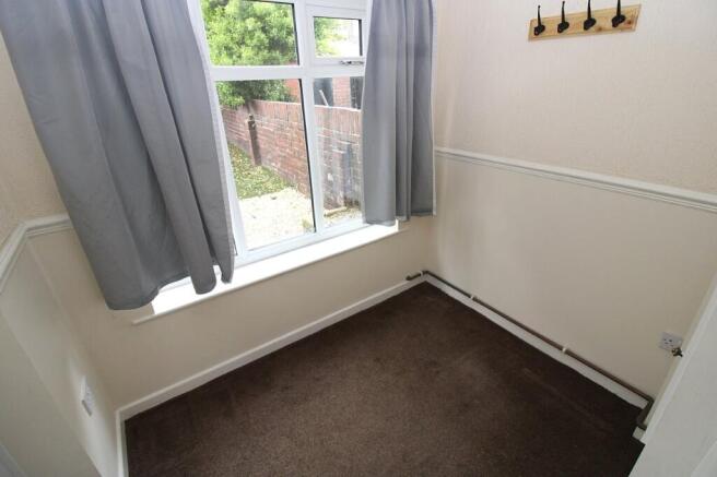 Snydale Road, Cudworth, Barnsley photo 5