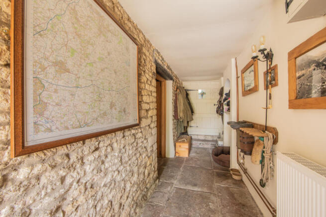 Hallway/Boot Room