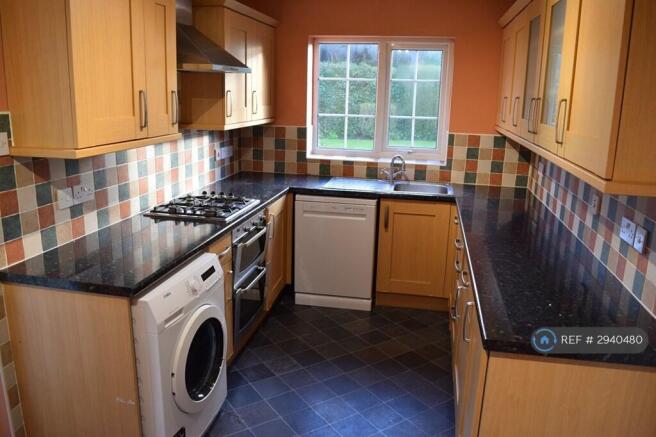 3 bed Detached to rent Image 8