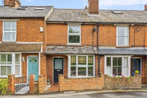 Crown Road, Marlow. REQUIRING RENOVATION.