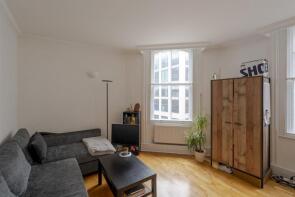 Flat 4, 35, Bush Lane, London EC4R 0AW