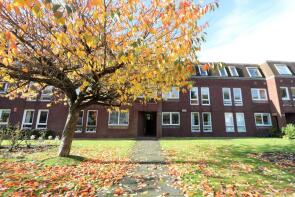 33, Clarence Gardens, Glasgow G11 7JN