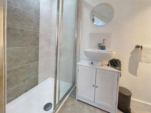 En Suite Shower Room