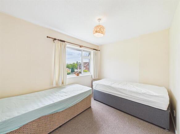 2 bed Terraced for sale Image 8