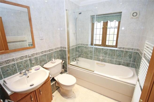 Main Bathroom