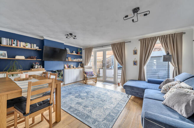 1410004-8-6985f87...