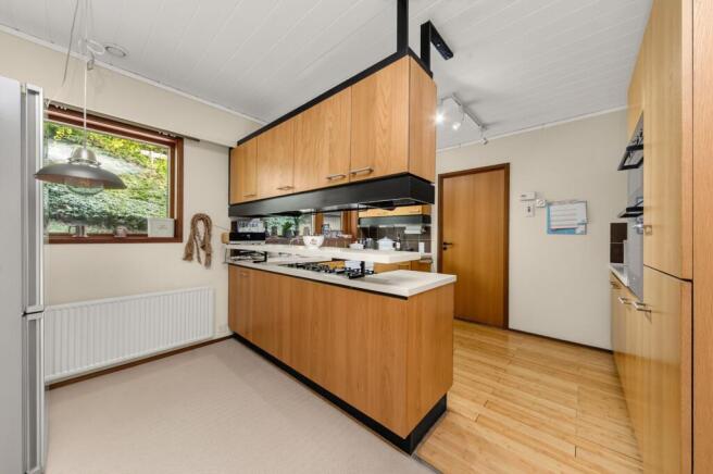 3 bed Detached Bungalow for sale Image 10