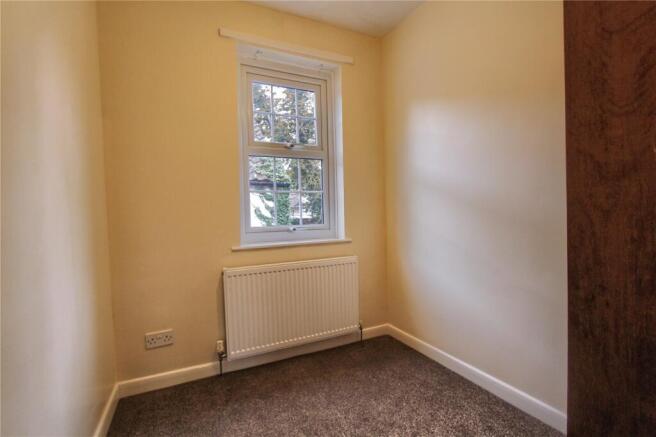 3 bed Terraced to rent Image 9