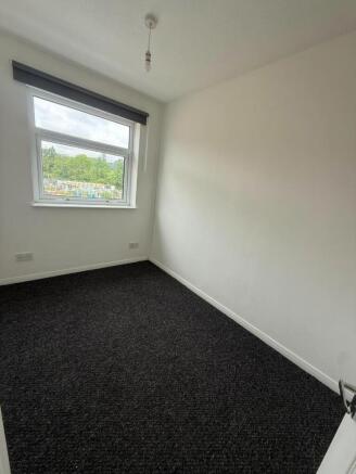 3 bed End of Terrace to rent Image 10