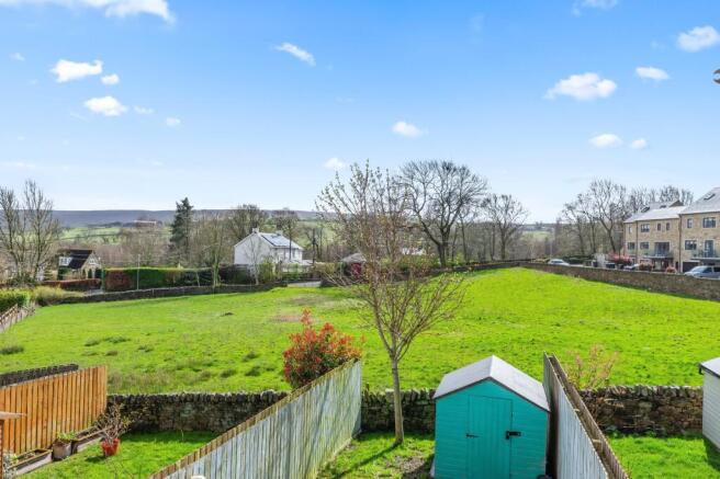 3 bed Terraced for sale Image 4