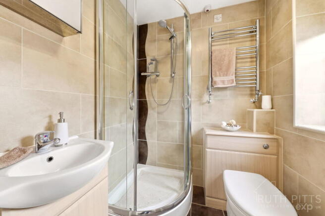 2 bed Town House for sale Image 11