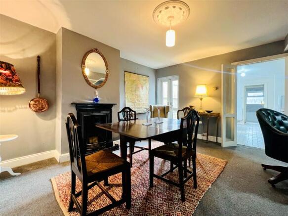 Dning Room