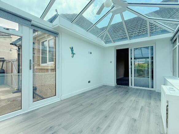 2 bed Semi-Detached Bungalow for sale Image 11