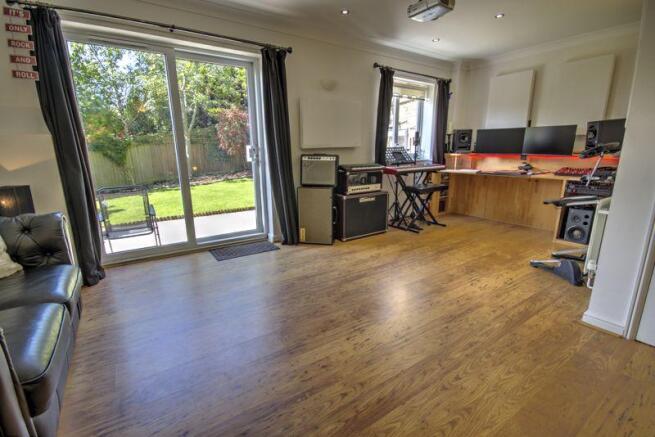 Family Room 1
