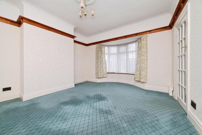 4 bed Detached Bungalow for sale Image 5