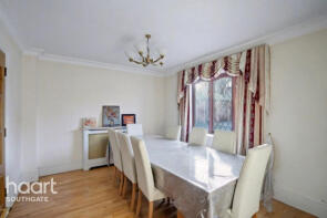 4, Ridgemead Close, London N14 6NW