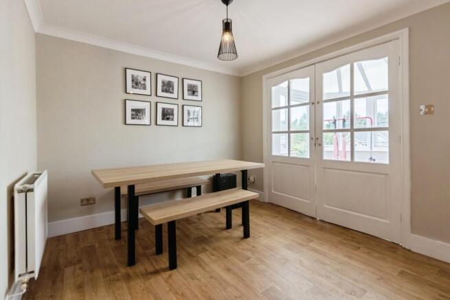 4 bed Detached for sale Image 4