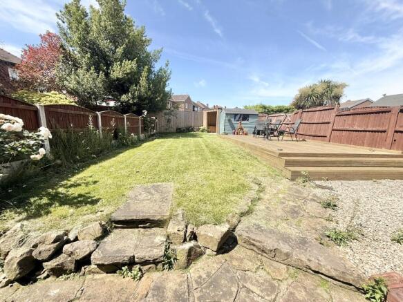 3 bed Semi-Detached to rent Image 11