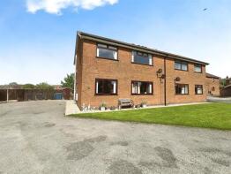 24, Calder Avenue, Longridge PR3 3HT