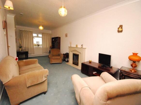 Lounge / Dining Room
