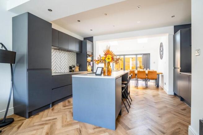 3 bed Terraced for sale Image 6