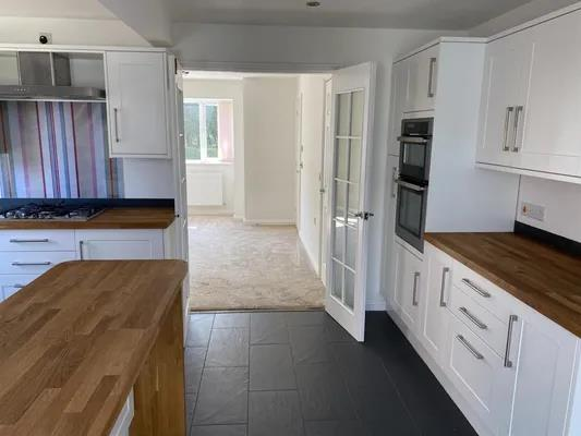 25-marigold-crescent kitchen 3.png