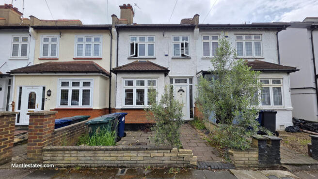2 bed terraced house for sale Falkland Avenue, Ne