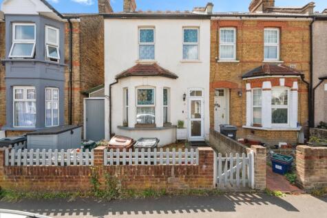 Lansdowne Road, Hounslow, TW3