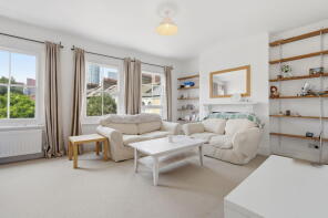 65, Heyford Avenue, London SW8 1EB