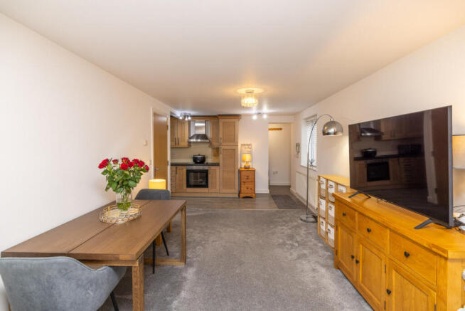 1 bed Flat for sale Image 4