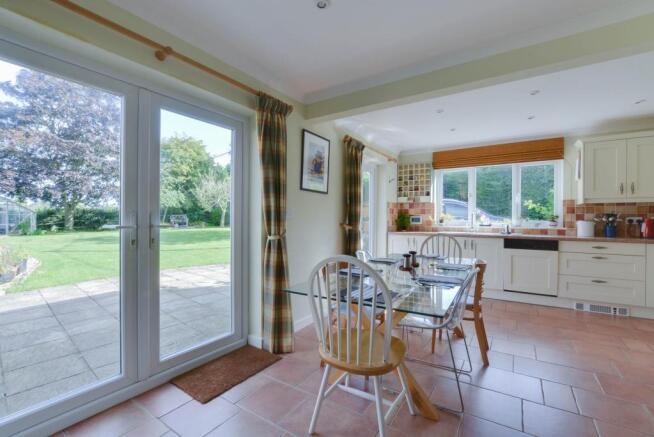 Family Room Kitchen Diner