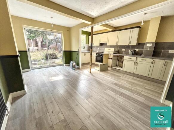 Deerleap Way, Etchinghill, Rugeley, Staffordshire photo 5