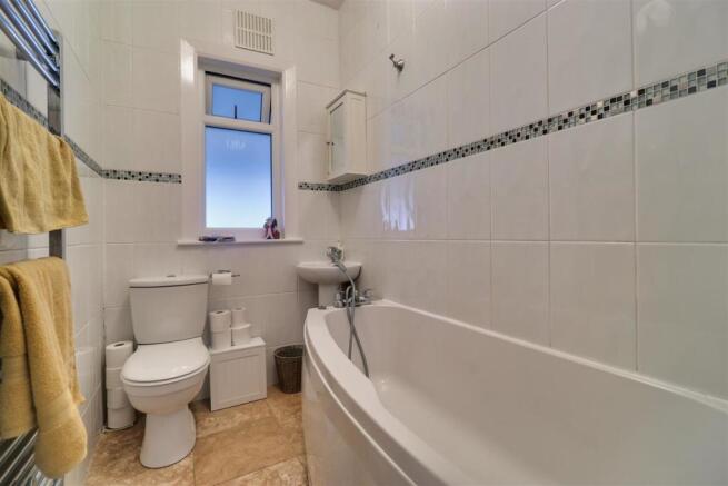 HOUSE BATHROOM