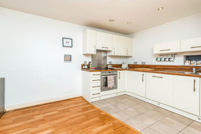 Open Plan Kitchen/ L