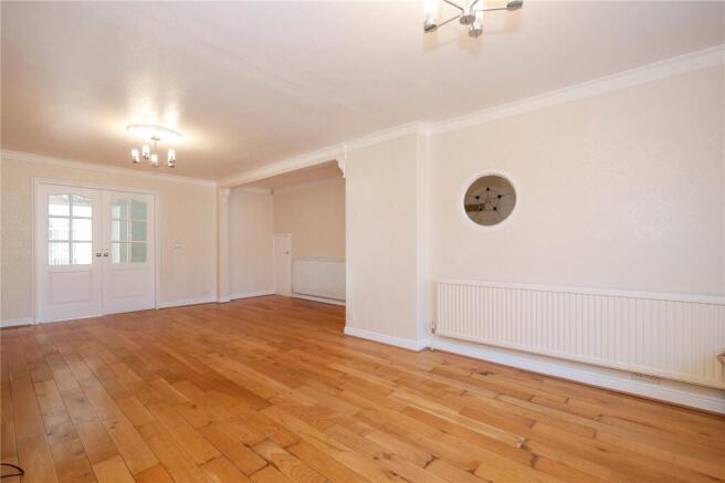 4 bed Detached for sale Image 4