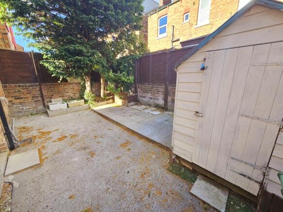3 bed Semi-Detached for sale Image 11