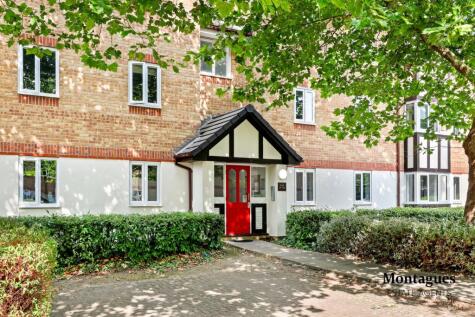 Woodland Grove, Epping, CM16