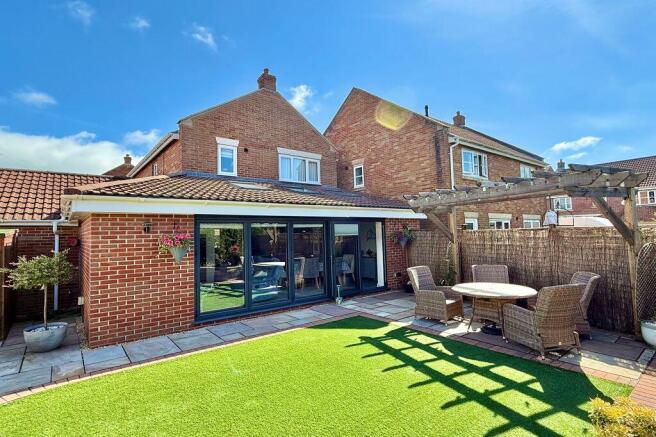 Rear/Extension